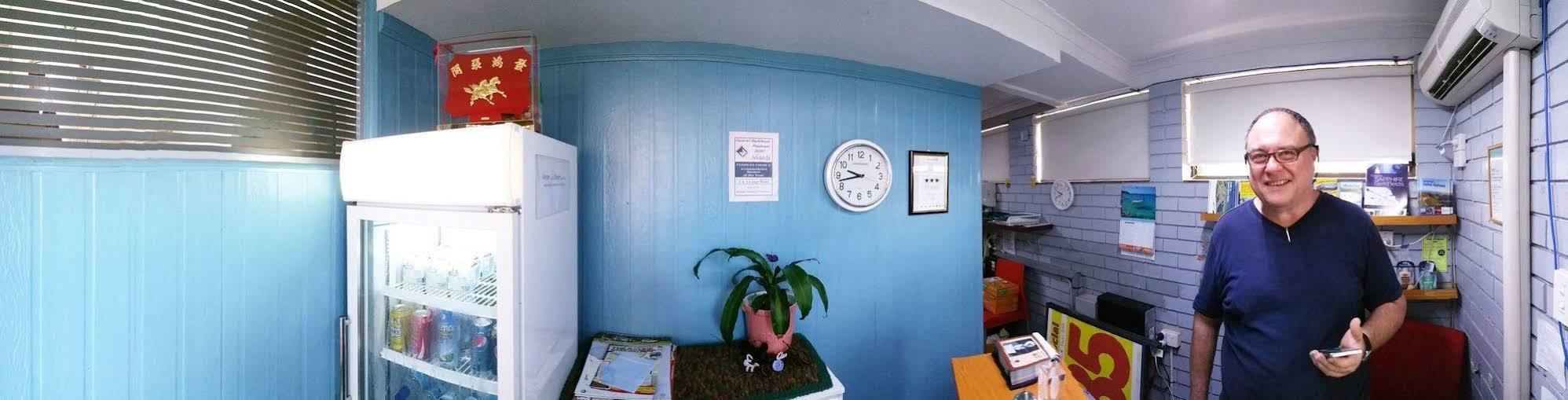 A&A Lodge Motel Emerald Bagian luar foto